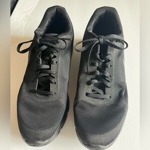 Nike AIRMAX  black color shoes